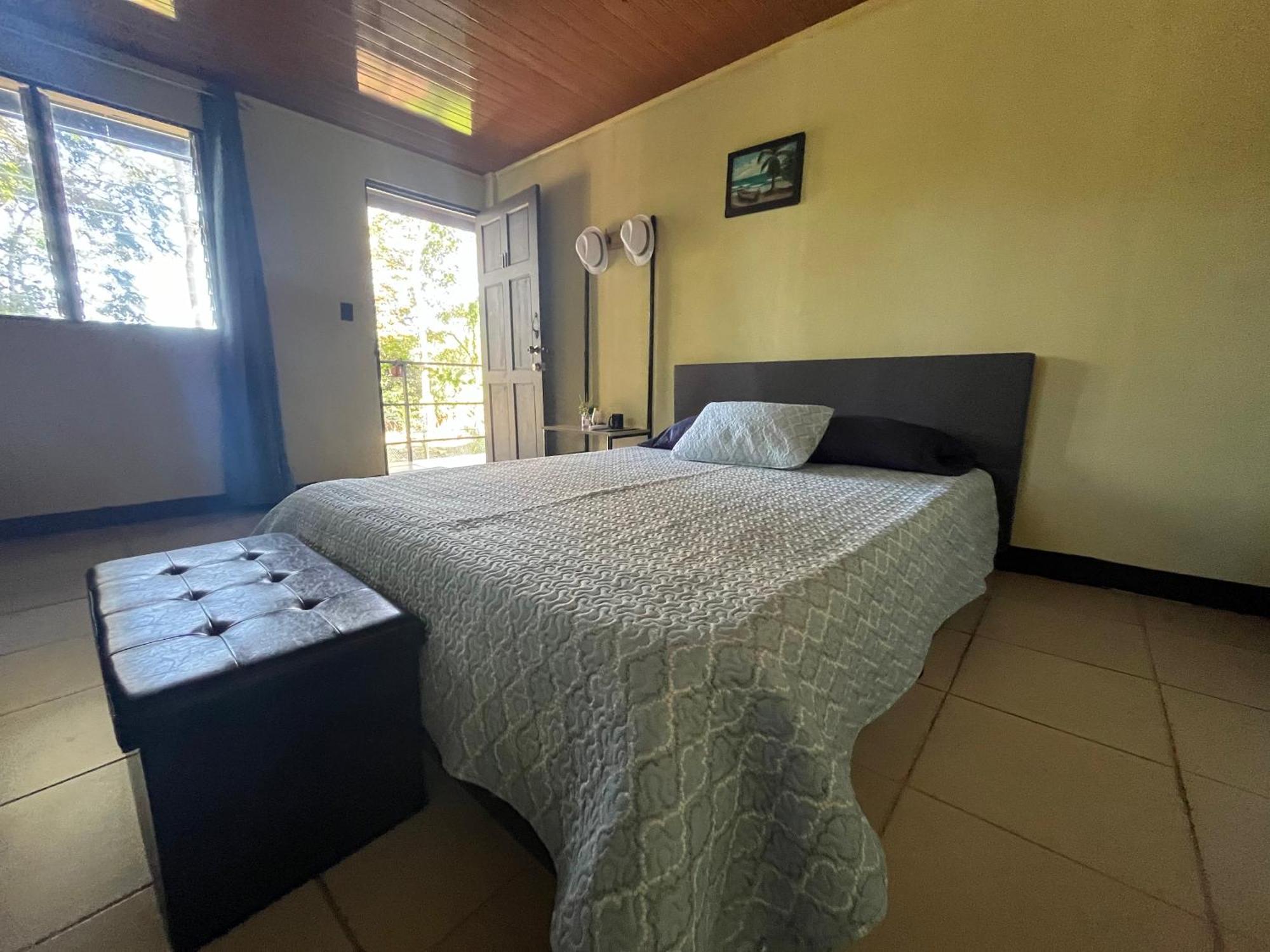 Hotel Azul Coral Cahuita Exterior foto